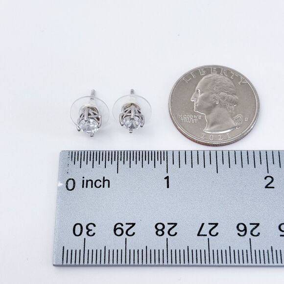 Vintage Sterling Silver 925 5mm Cubic Zirconia Stud Earrings - Picture 6 of 6